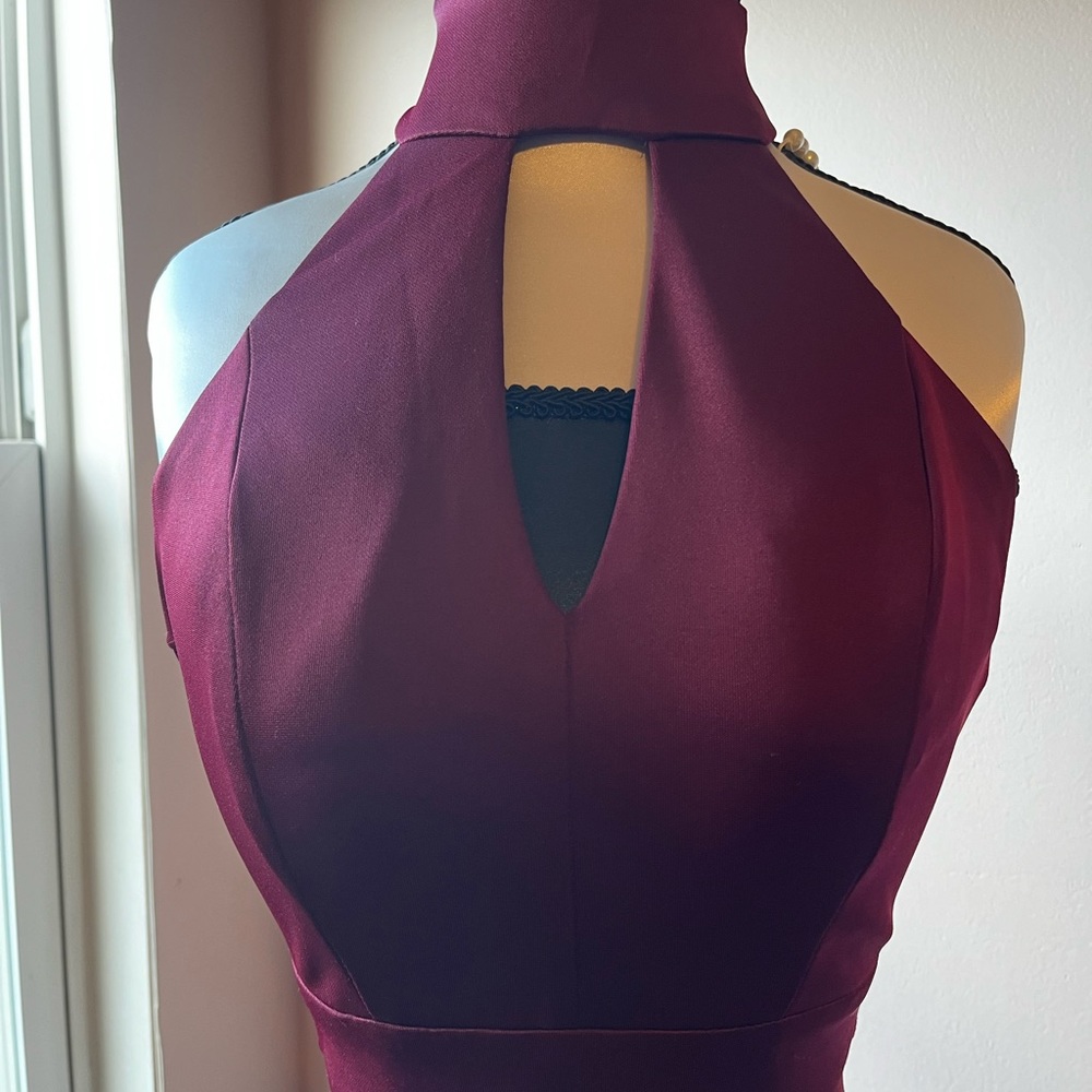 Formal dress - Picture 2 of 5